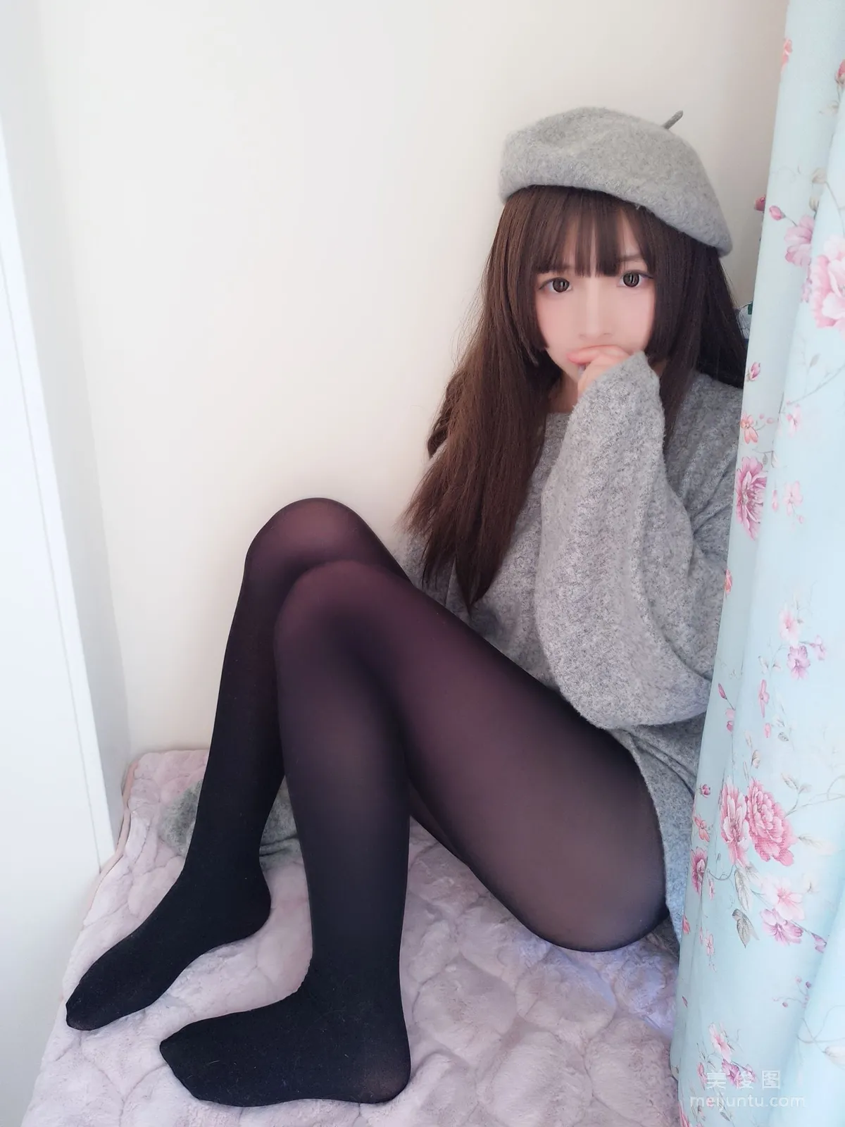 Guchuan kagura 'Shark Painter' Photo Set photo 13