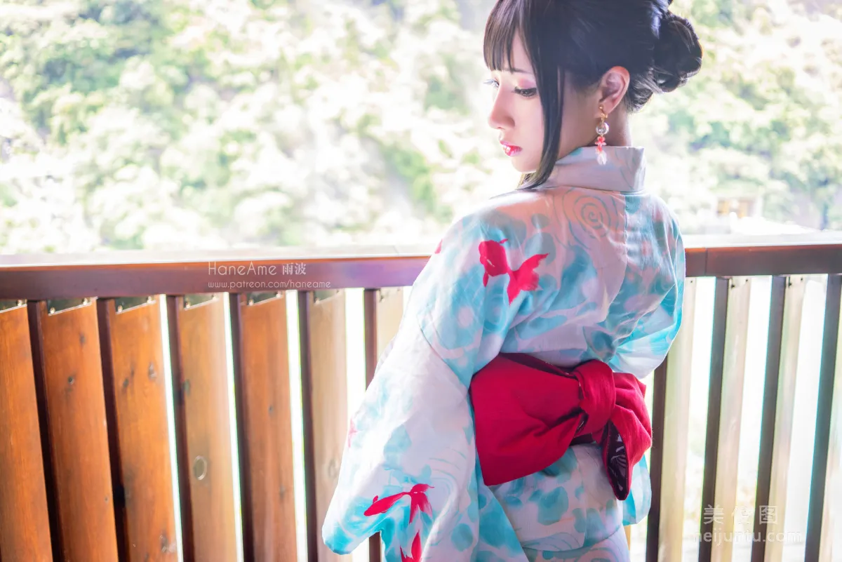 [网红Coser美女] 雨波HaneAme 《溫泉》 写真集1