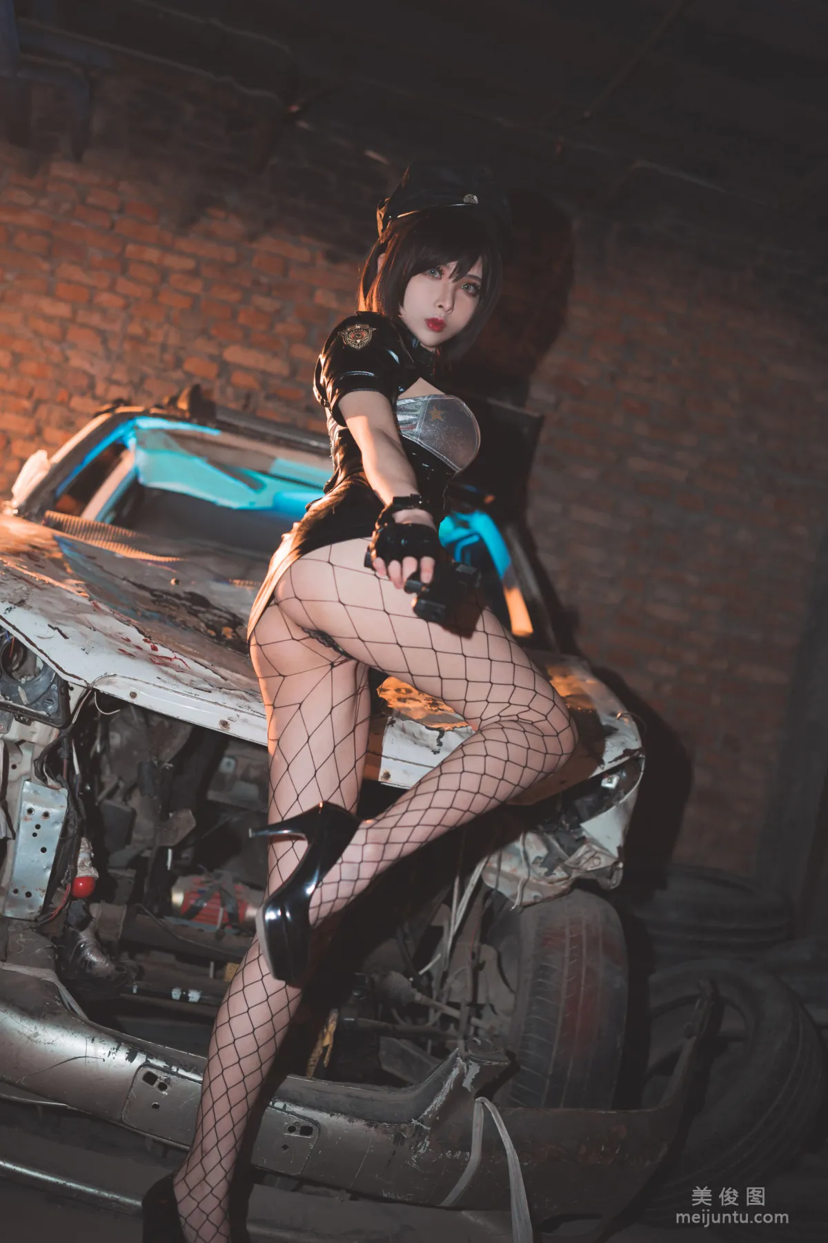 rioko凉凉子 《实习警察》 写真集14