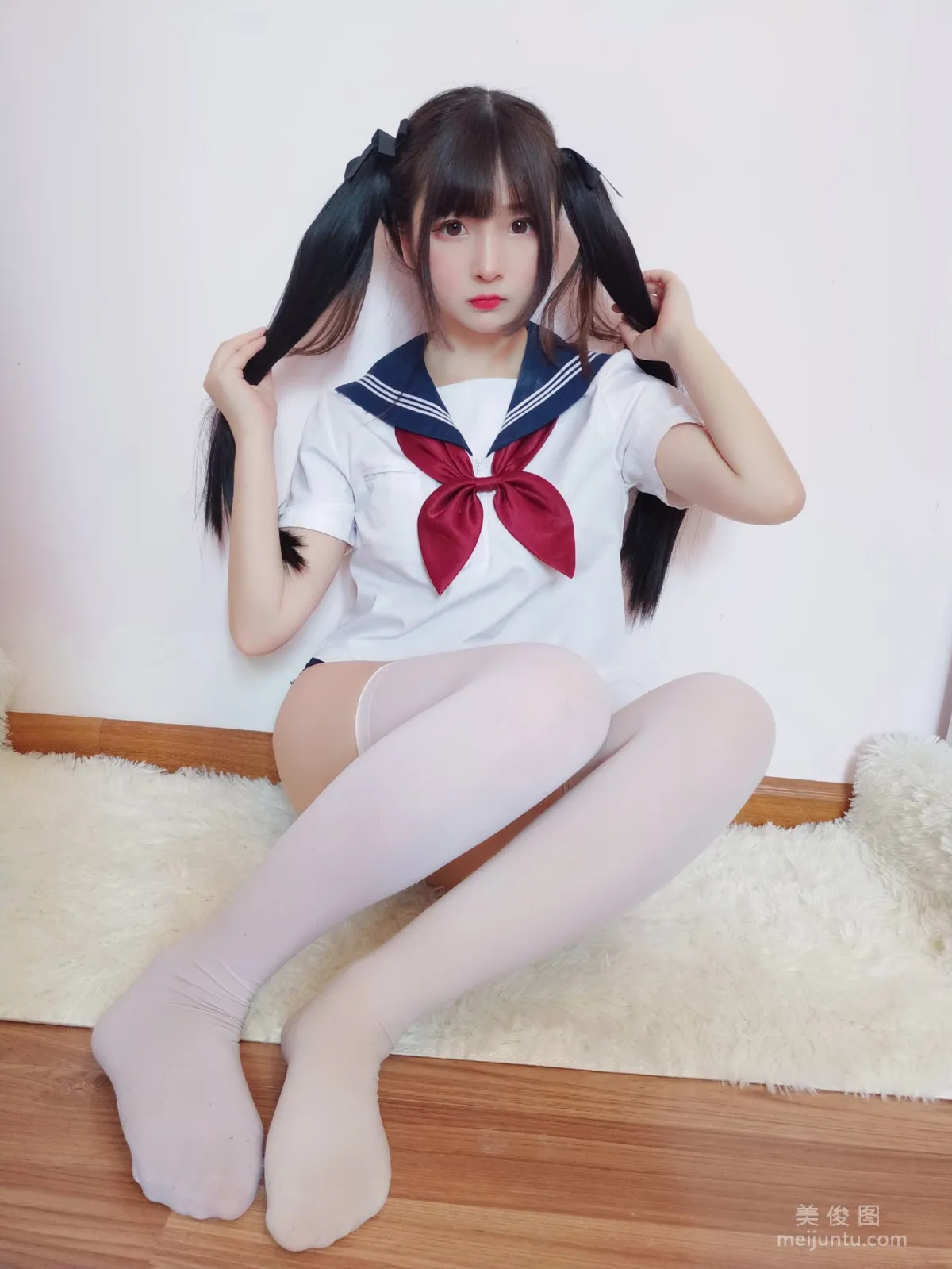 Guchuan kagura, Sailor Uniform School Swimsuit Photo Set photo 13