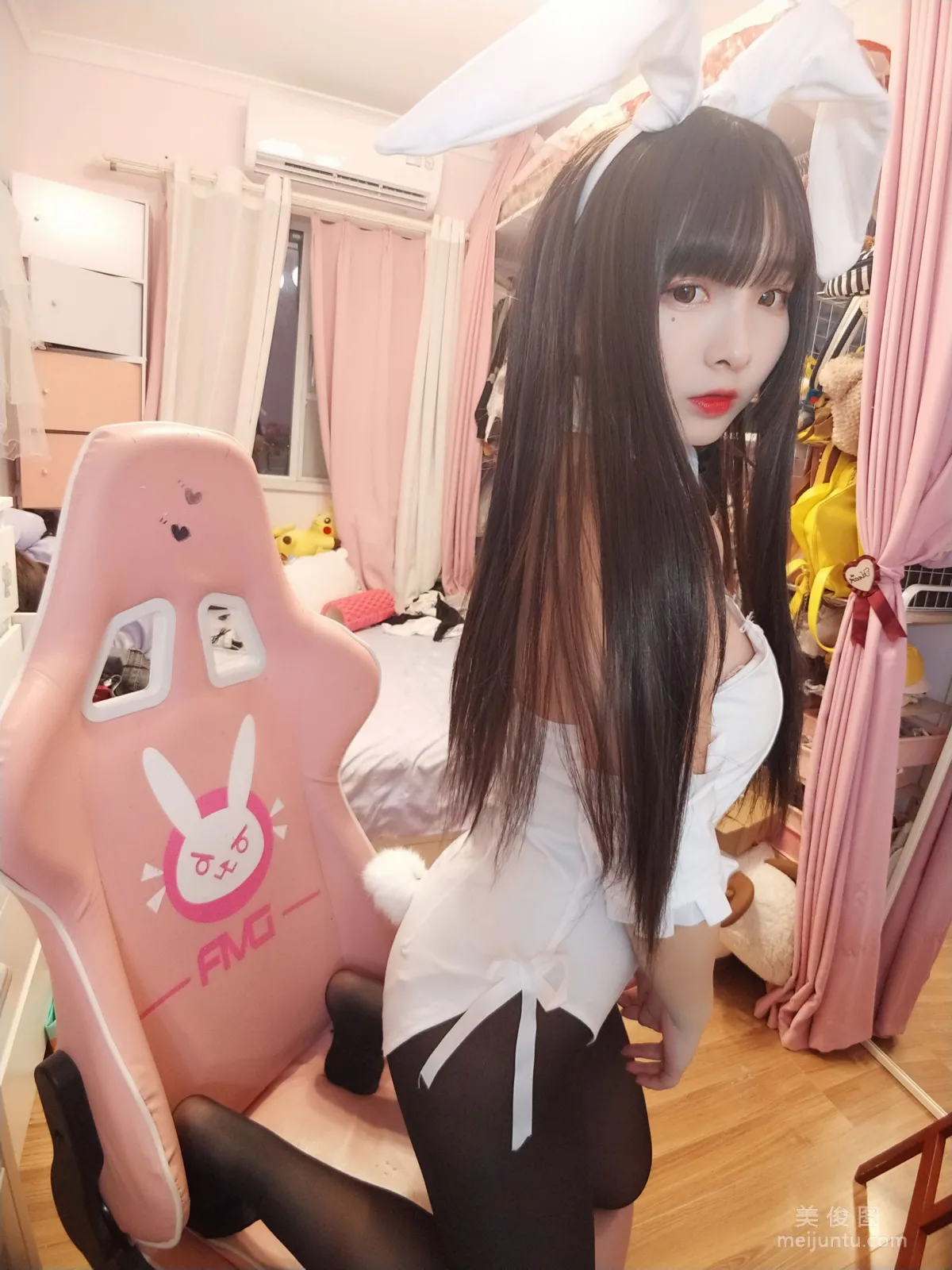 [Web Celebrity Coser] Guchuan kagura, Black Stockings Bunny Girl Photo Set photo 11