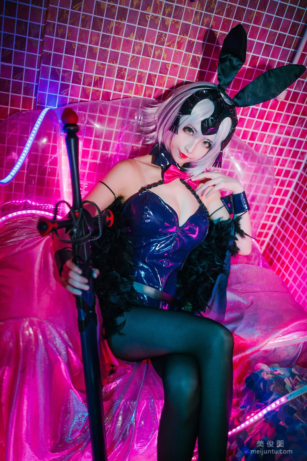 [網紅Coser] rioko涼涼子 《兔女郎》 寫真集 5