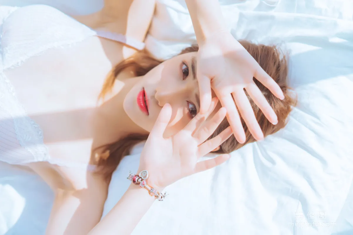 [Web Idols Coser] Nantao Momoko, Pink Lingerie Photo Set photo 10