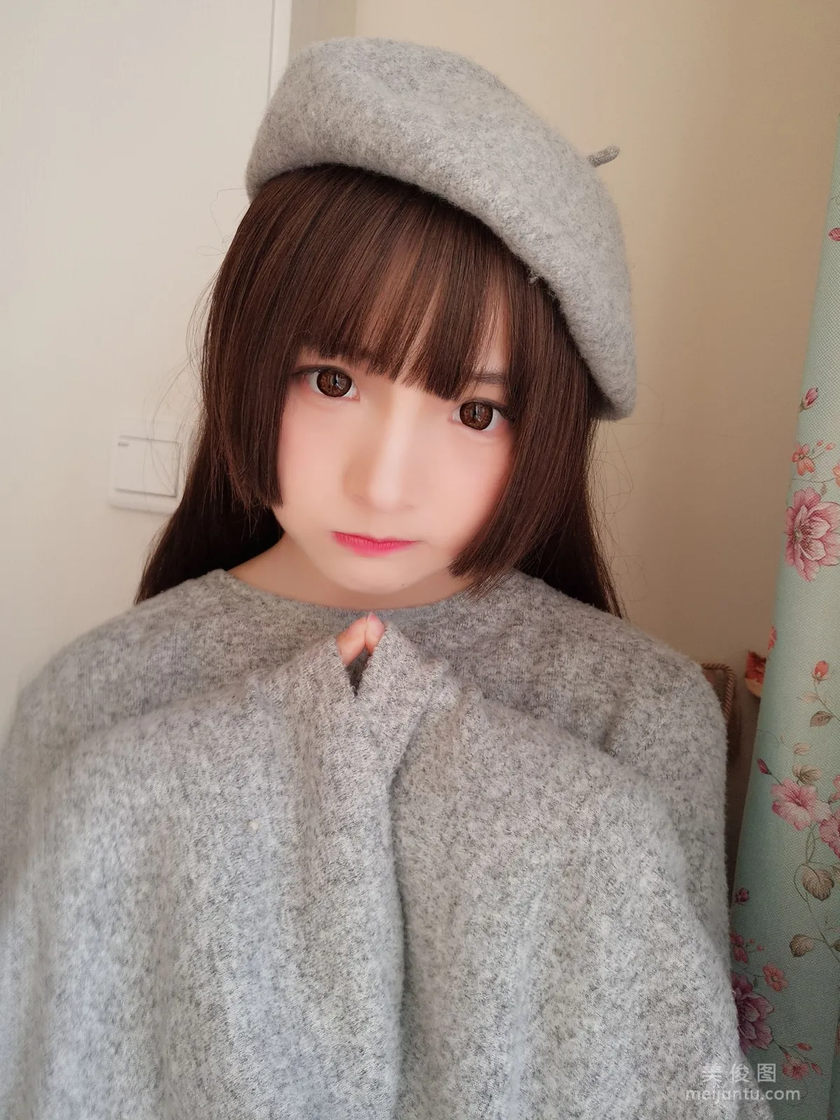 Guchuan kagura 'Shark Painter' Photo Set photo 4