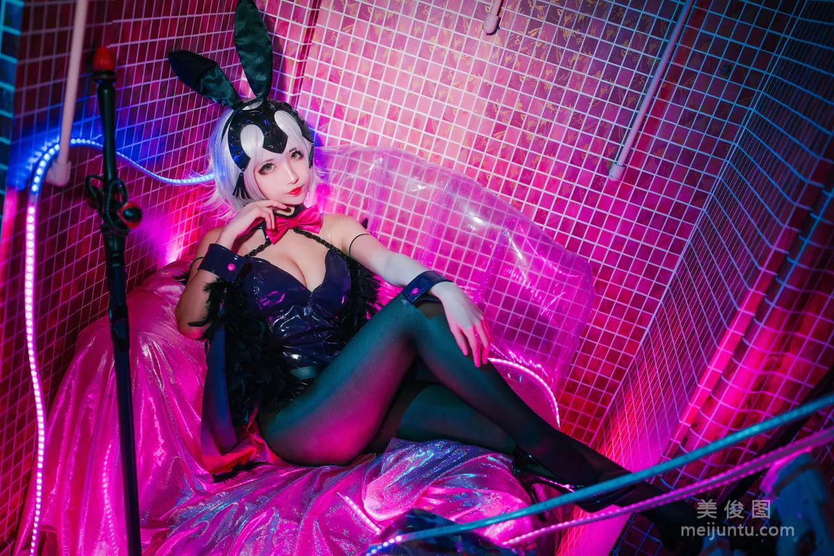 [網紅Coser] rioko涼涼子 《兔女郎》 寫真集 6