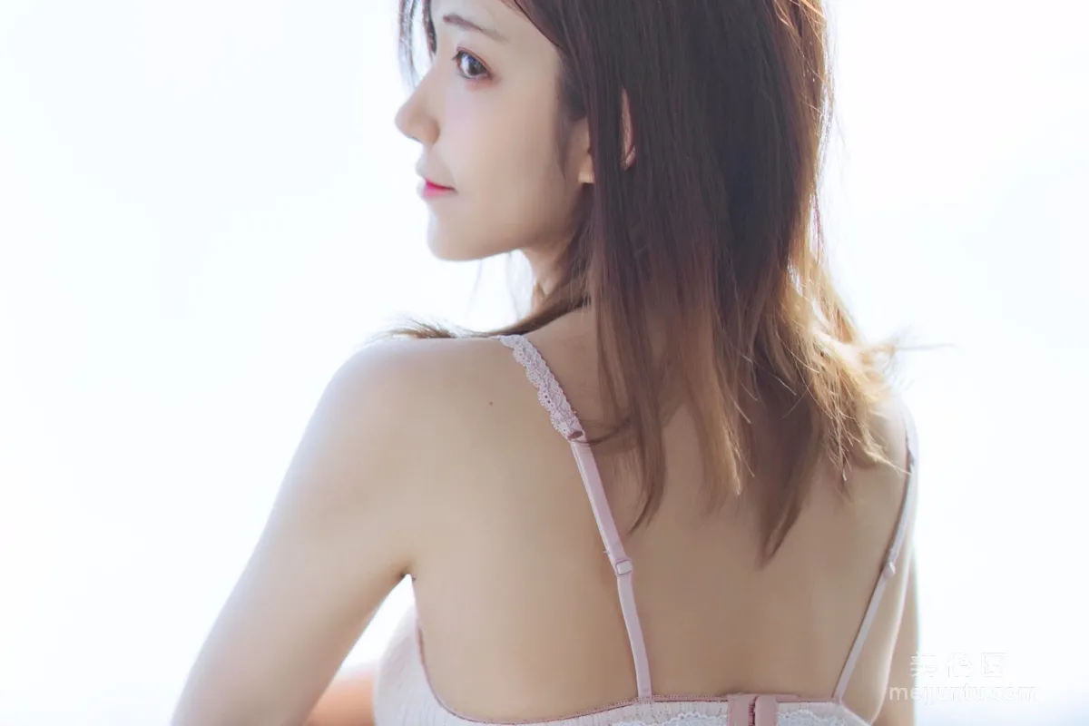 [Web Idols Coser] Nantao Momoko, Pink Lingerie Photo Set photo 13