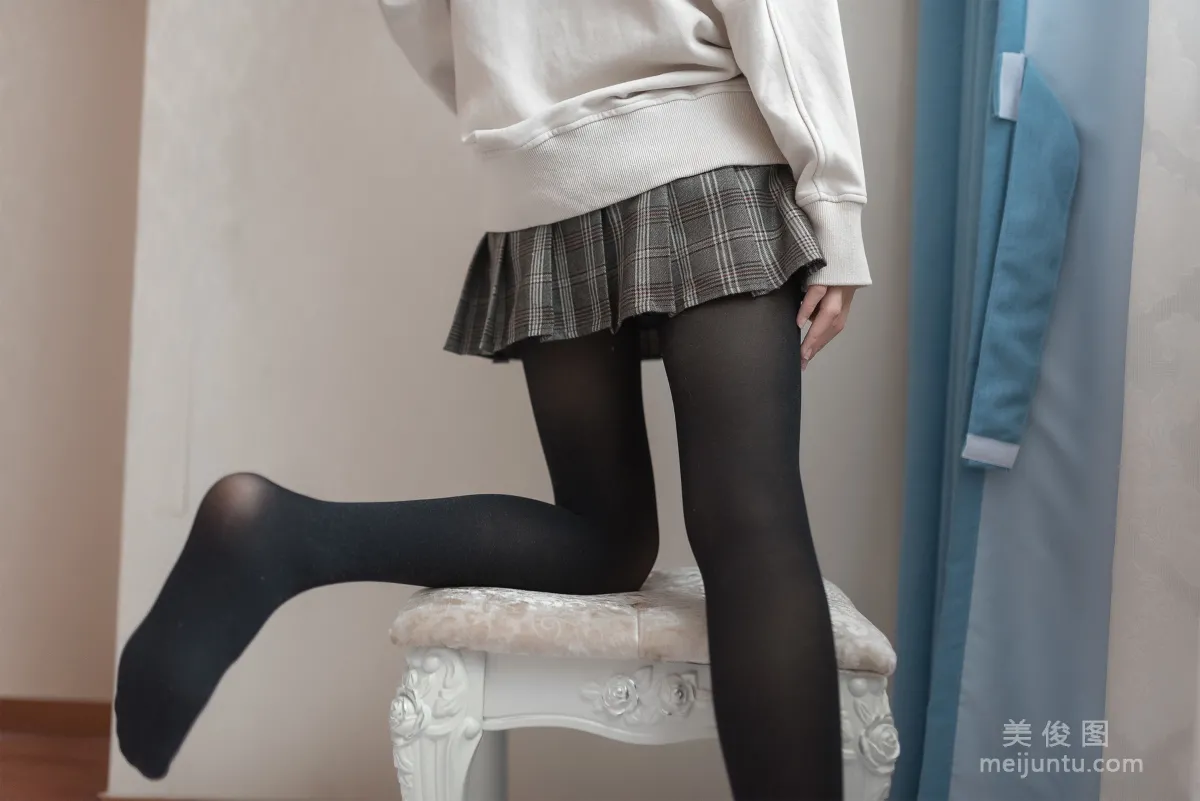 Jiuqu Jean: Web Idols photo 22