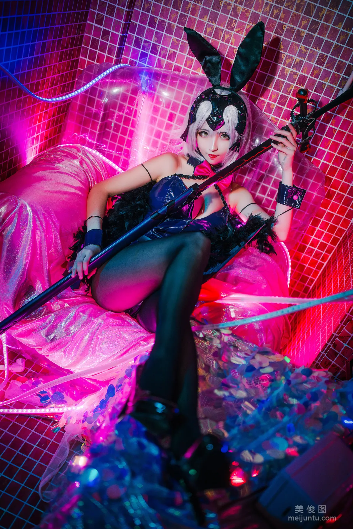 [网红Coser] rioko凉凉子 《兔女郎》 写真集3