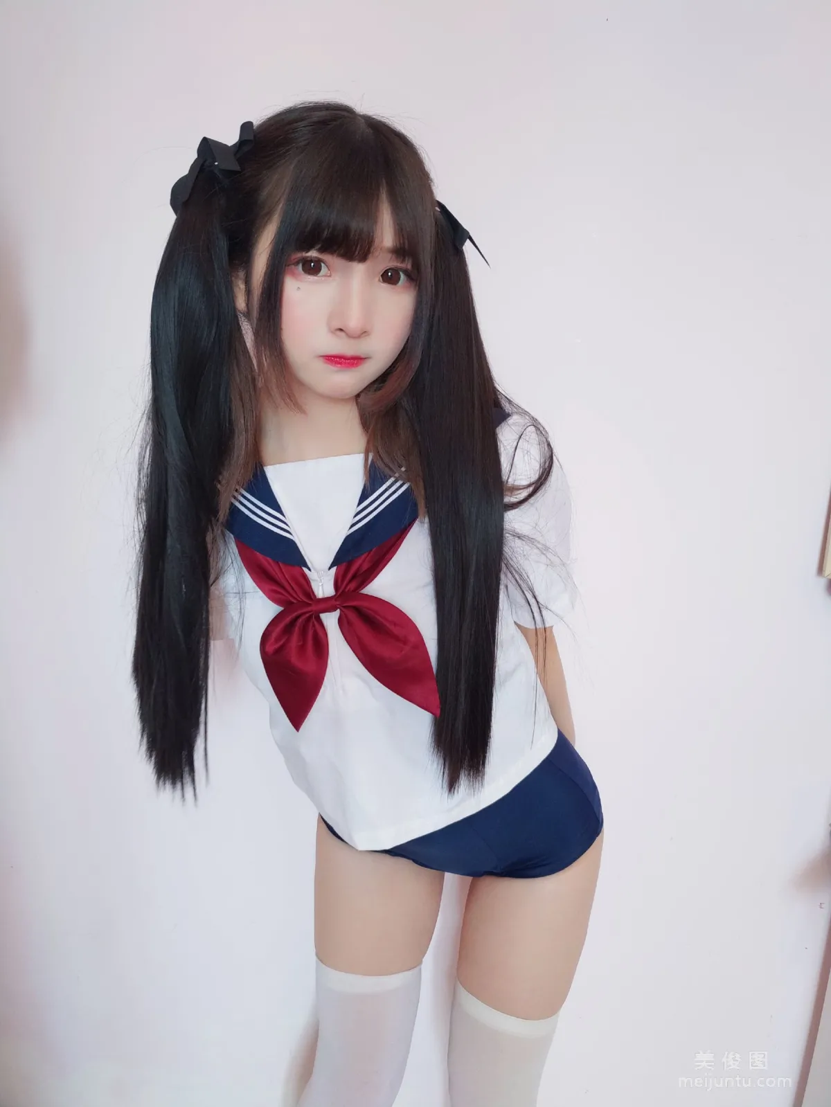 Guchuan kagura, Sailor Uniform School Swimsuit Photo Set photo 6