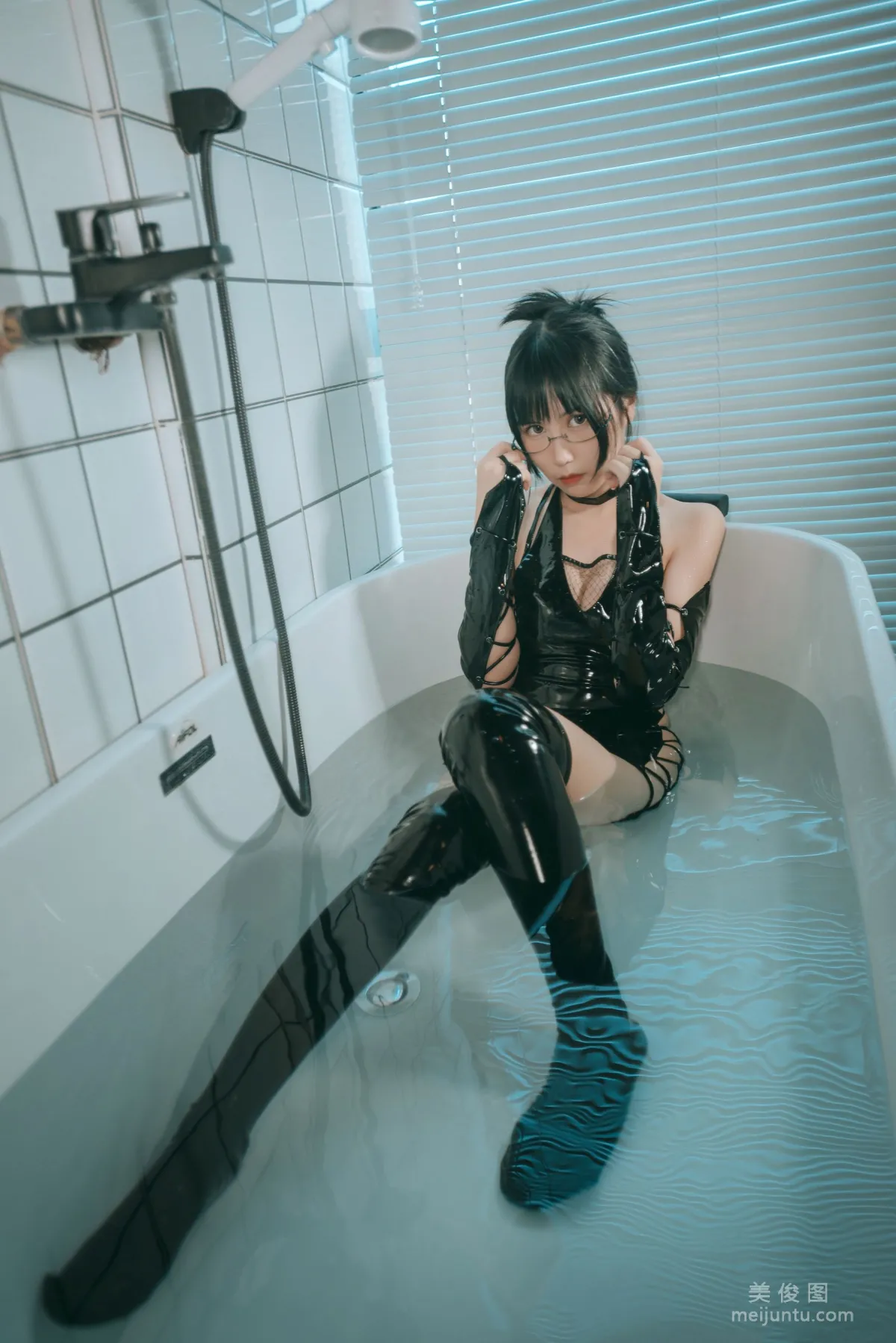 Zhuyue su: Web Idols photo 14