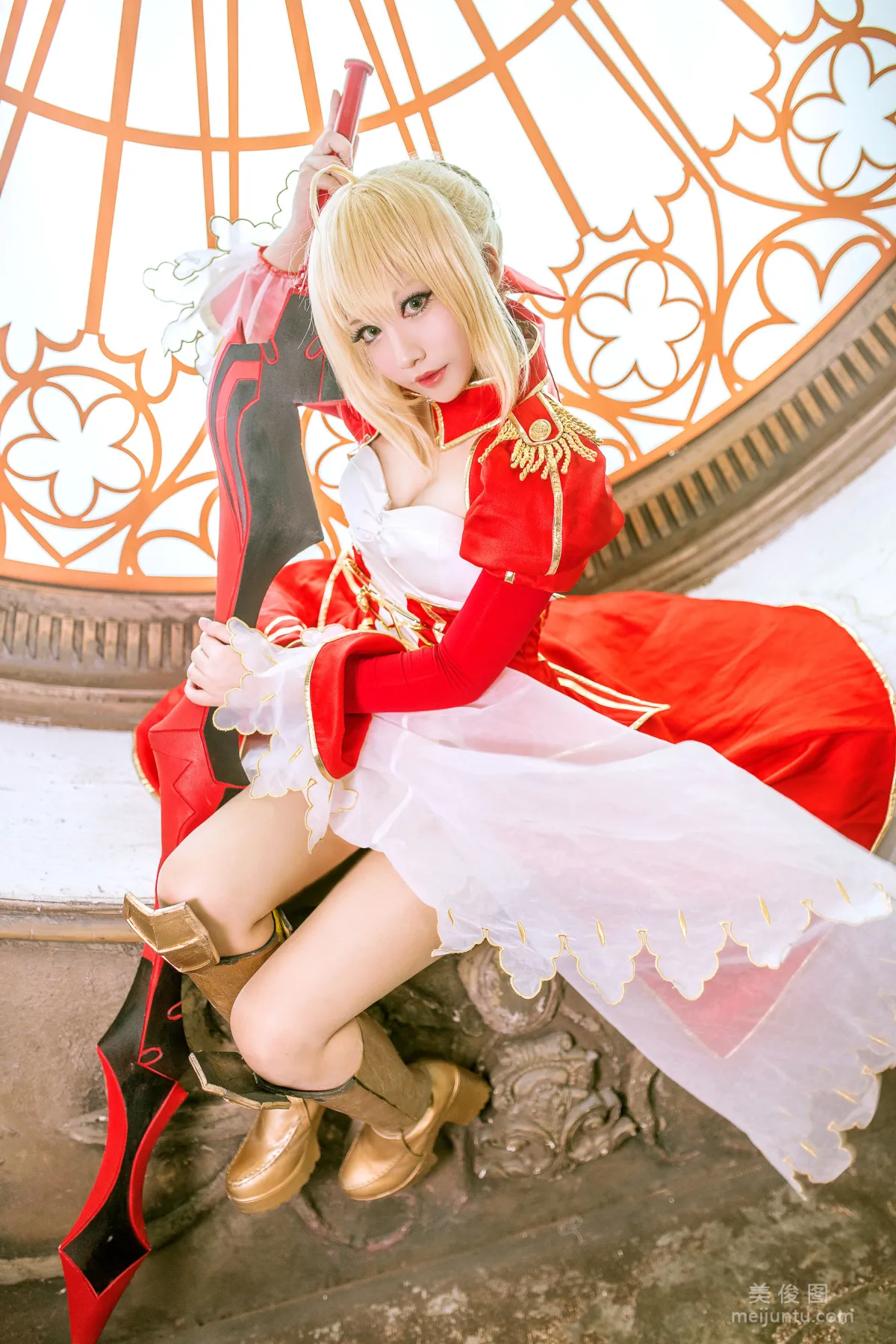 Coser Qianxun Daren, Nero Formal Wear Photo Set photo 9