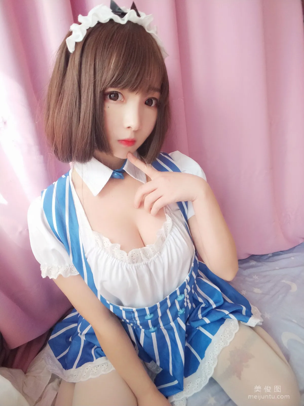[Web Celebrity Coser] Guchuan kagura, Kato Megumi Maid, Photo Set photo 7