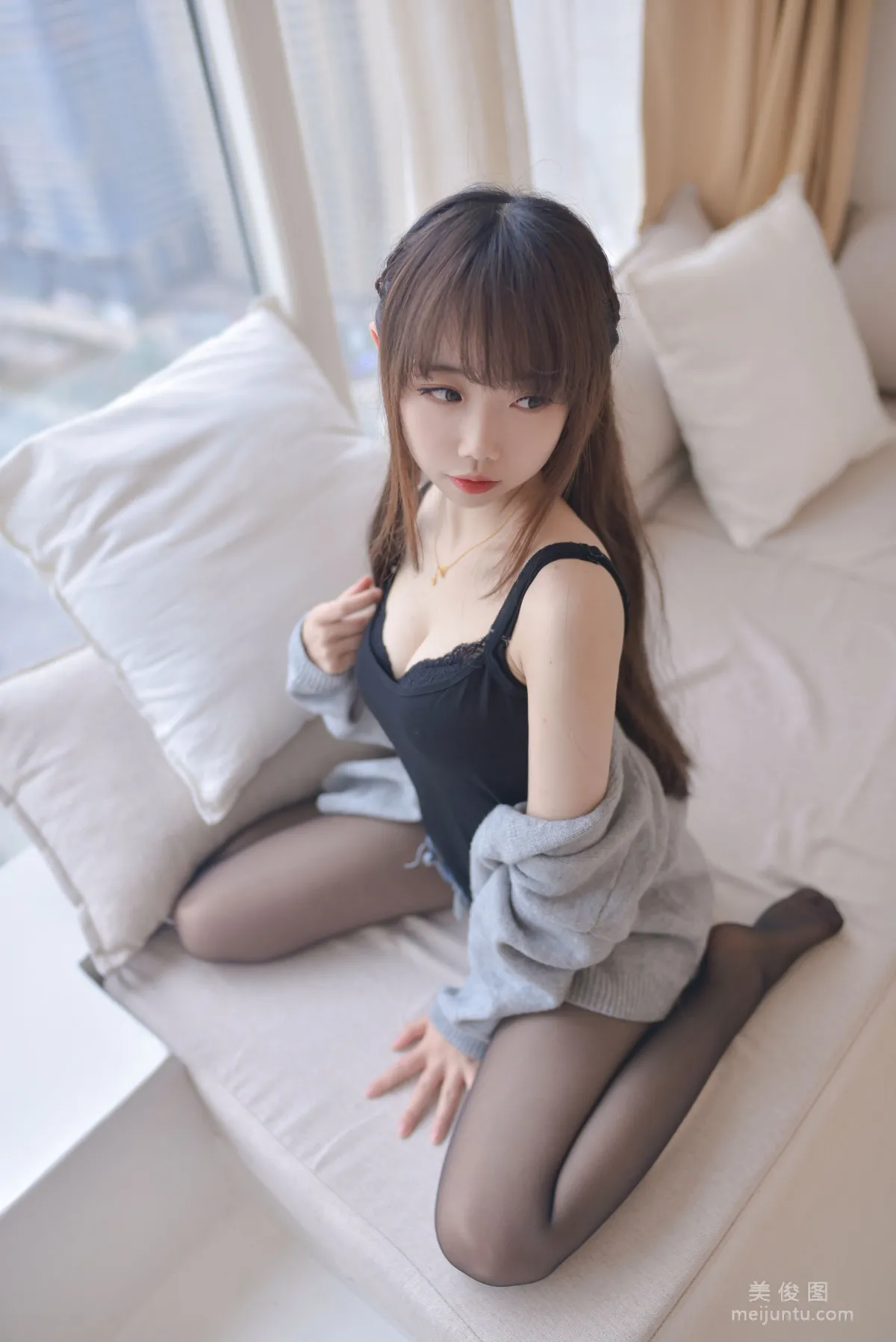 Xue Qi: Web Idols photo 8