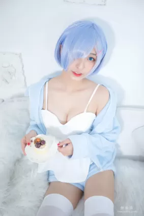 [網紅Coser] 古川kagura 《蕾姆》 寫真集