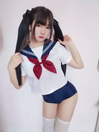 古川kagura 《水手服死庫水》 寫真集