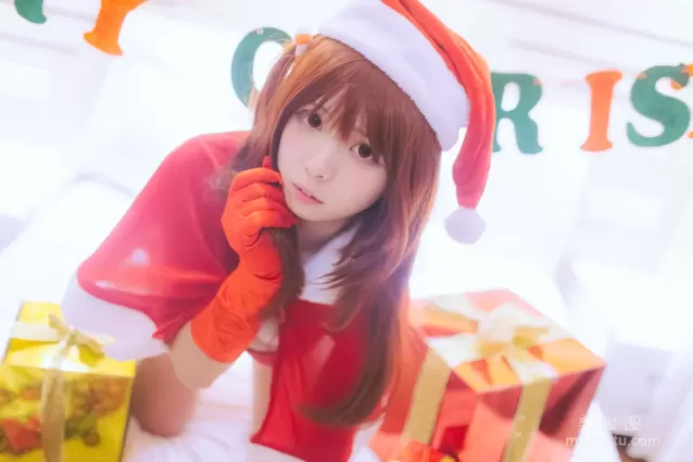 COS福利閃月半 《Merry Christmas》 寫真集