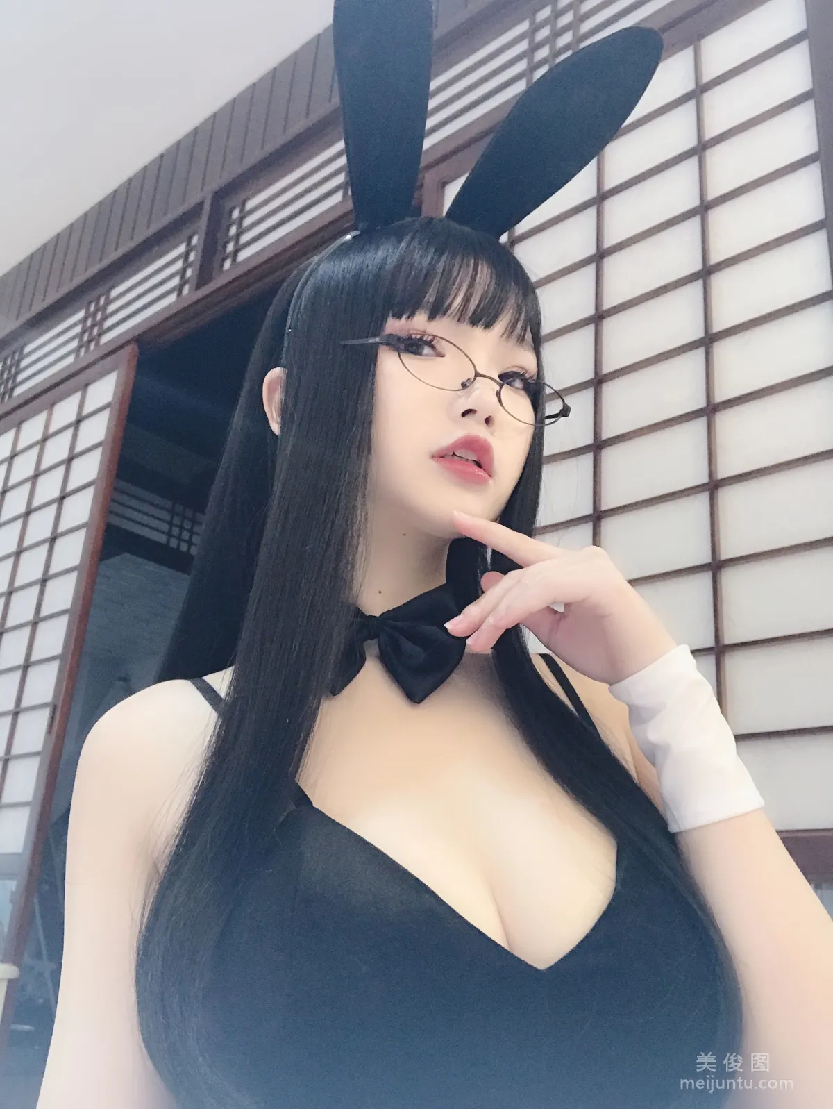 Xueqing Astra: Web Idols photo 7