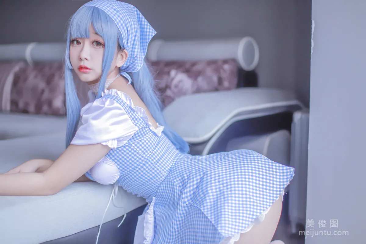 [网红Coser] 日奈娇 《蓝色女仆》 写真集28
