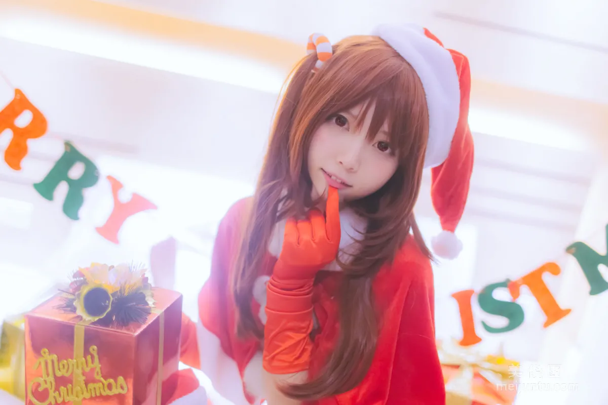 COS福利閃月半 《Merry Christmas》 寫真集 4