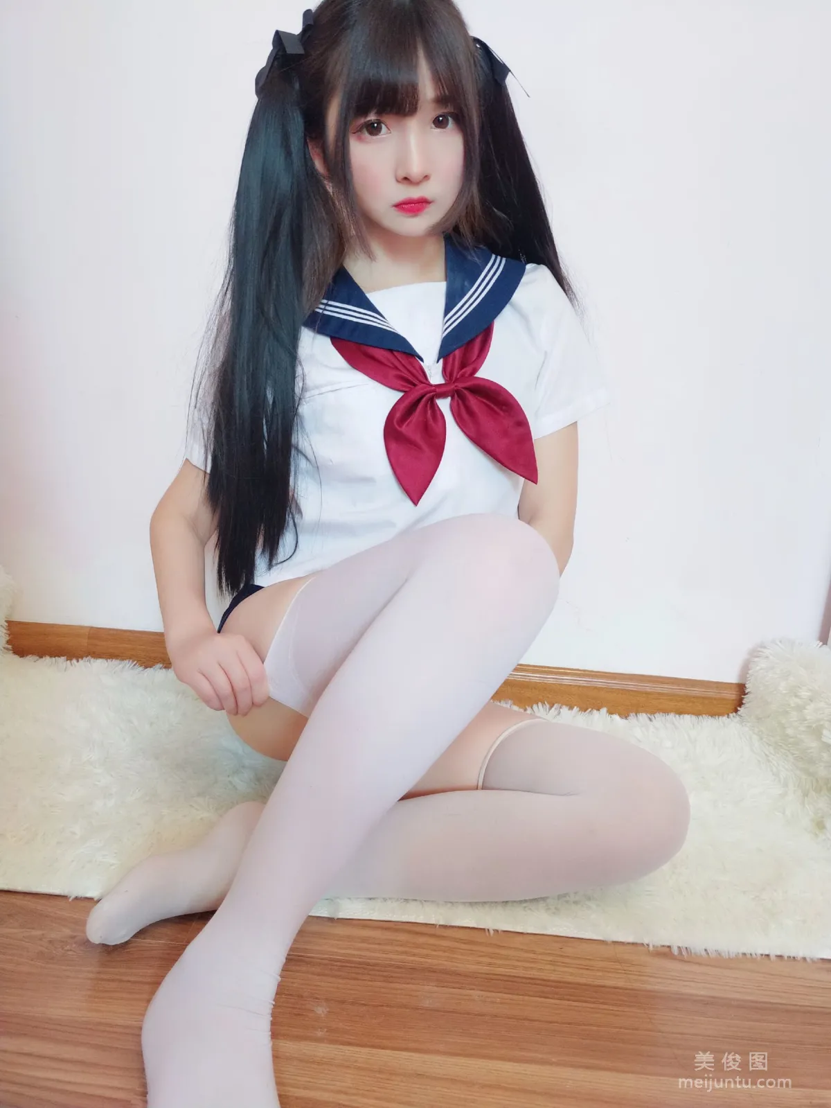 Guchuan kagura, Sailor Uniform School Swimsuit Photo Set photo 12
