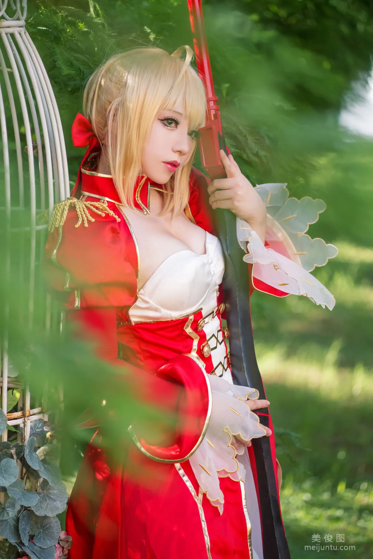 Coser Qianxun Daren, Nero Formal Wear Photo Set photo 7