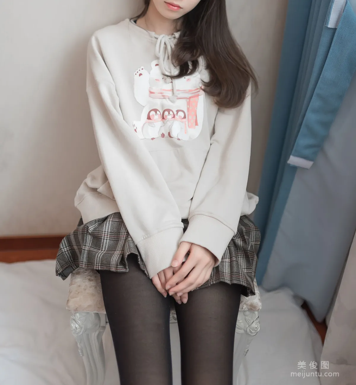 Jiuqu Jean: Web Idols photo 37