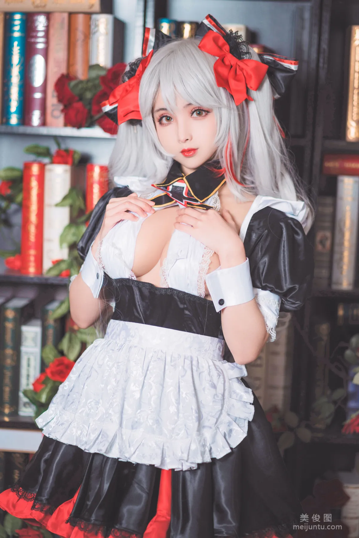 [Web Idol Coser] Liang Liangzi Eugen Maid Photo Set photo 6
