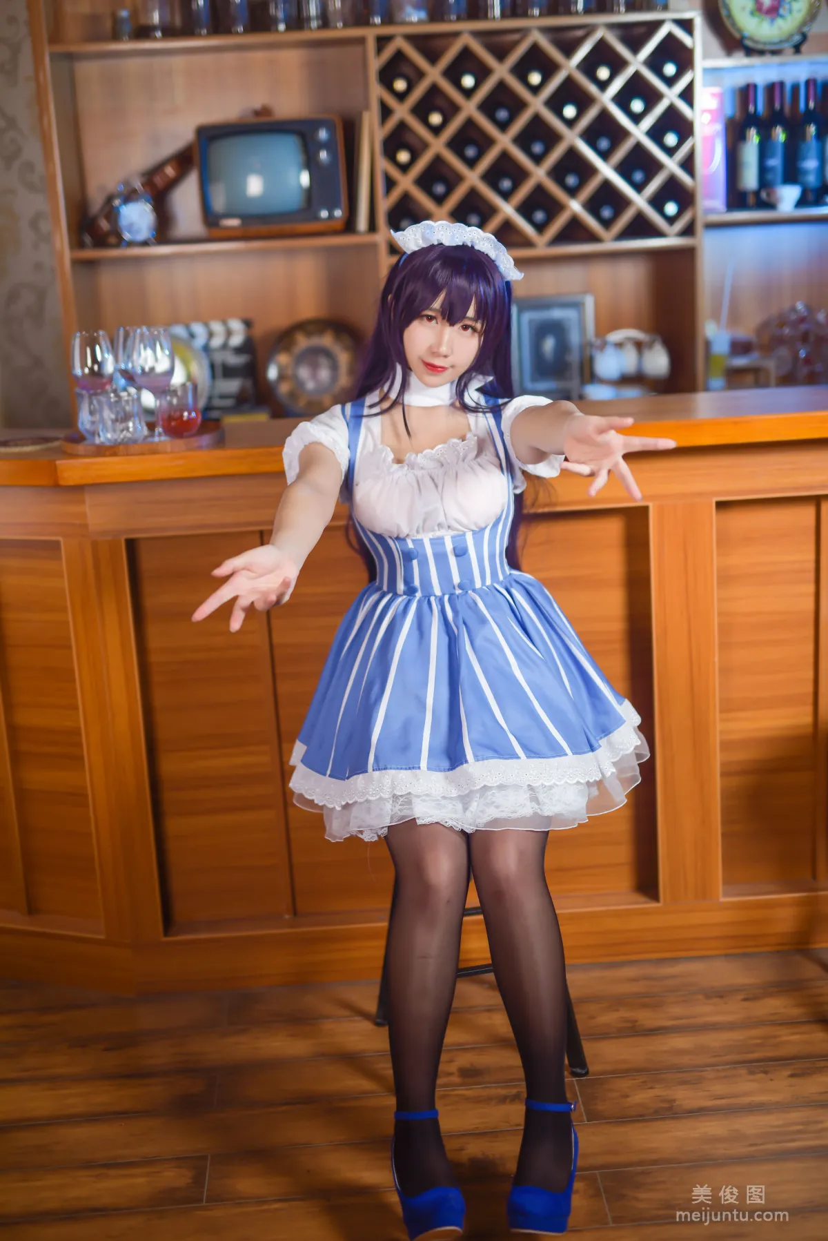 Jiuqu Jean: Web Idols photo 7