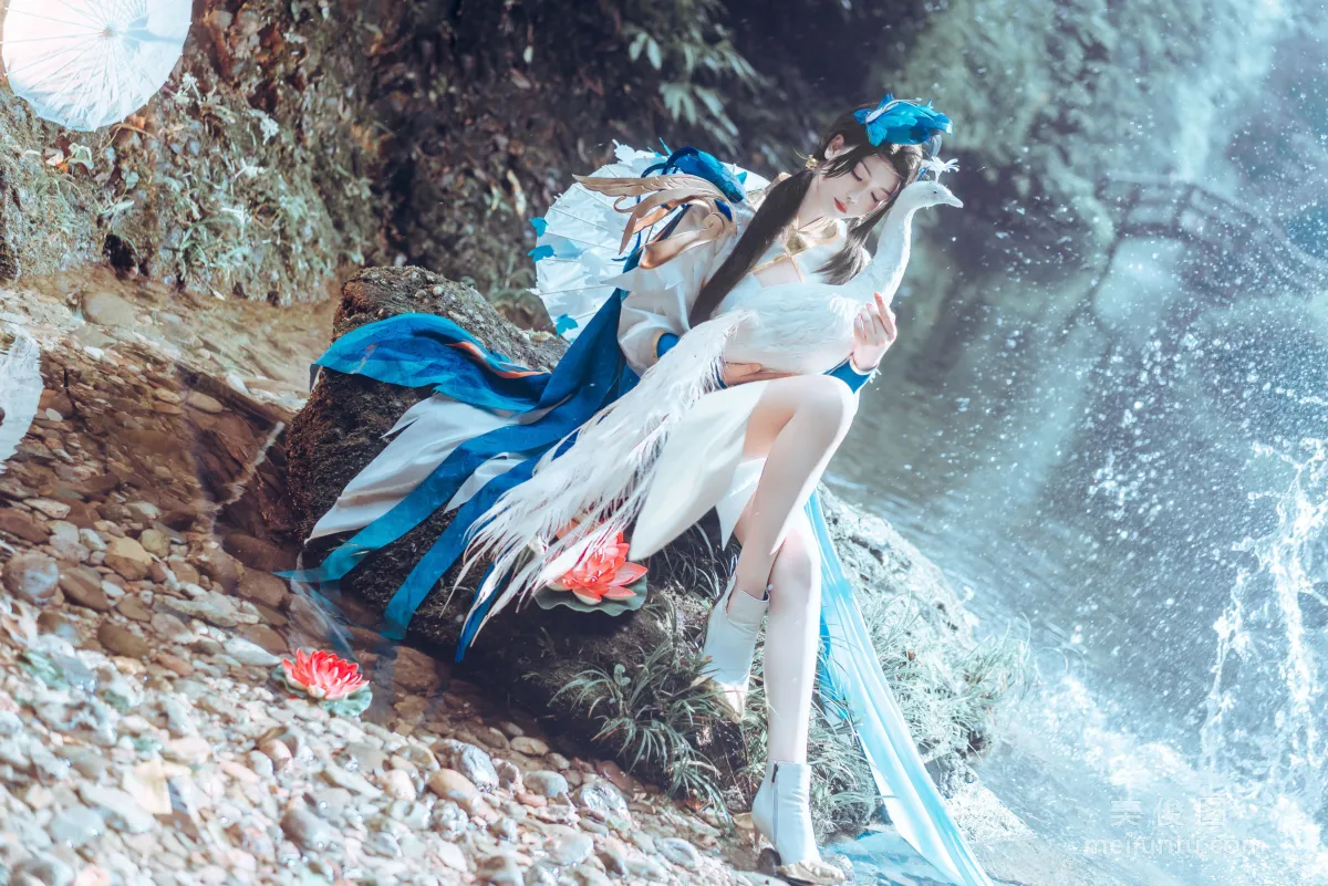 Qi Guer: Web Idols photo 3