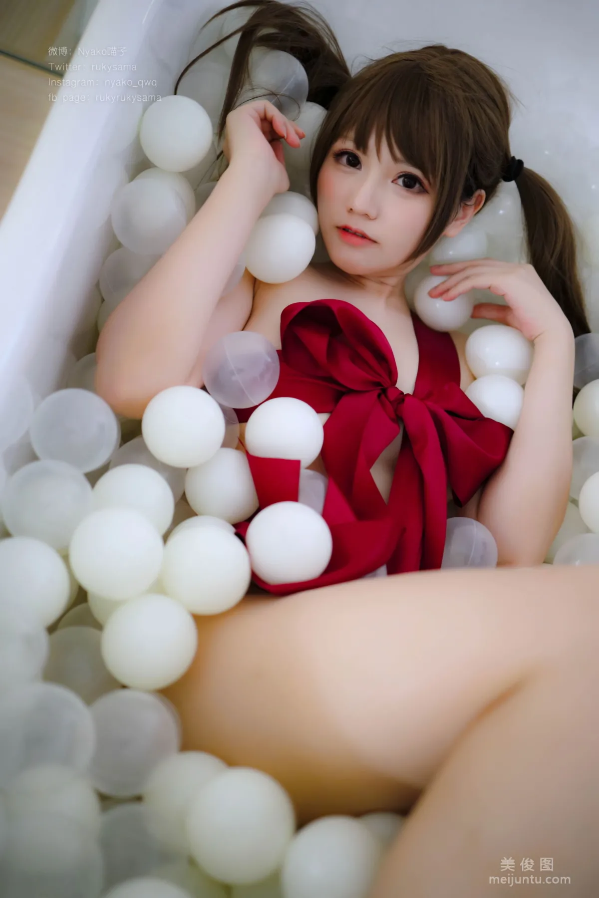 [Web Idols Coser] Nyako Miaozi, Red Ribbon Girl Photo Set photo 13