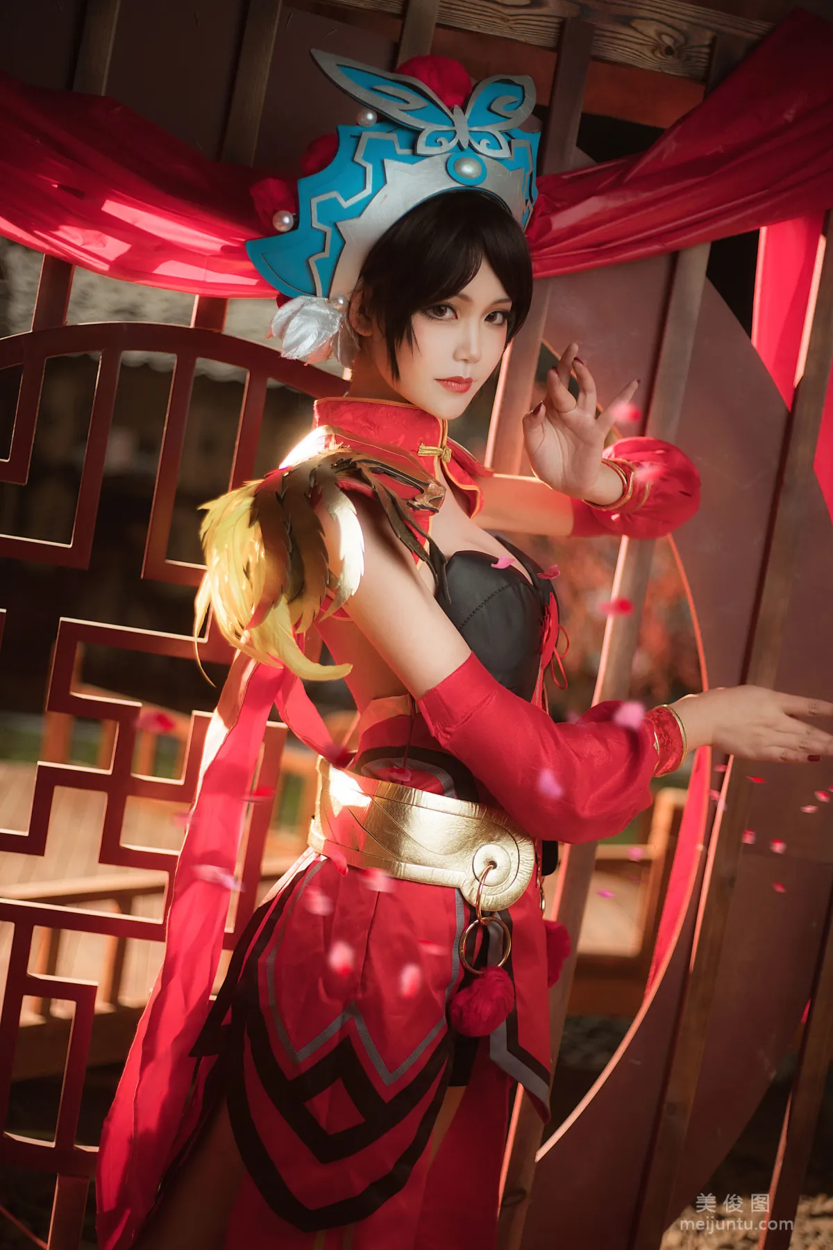 Coser戚顾儿MIKI 《王者荣耀 虞姬》 写真集1