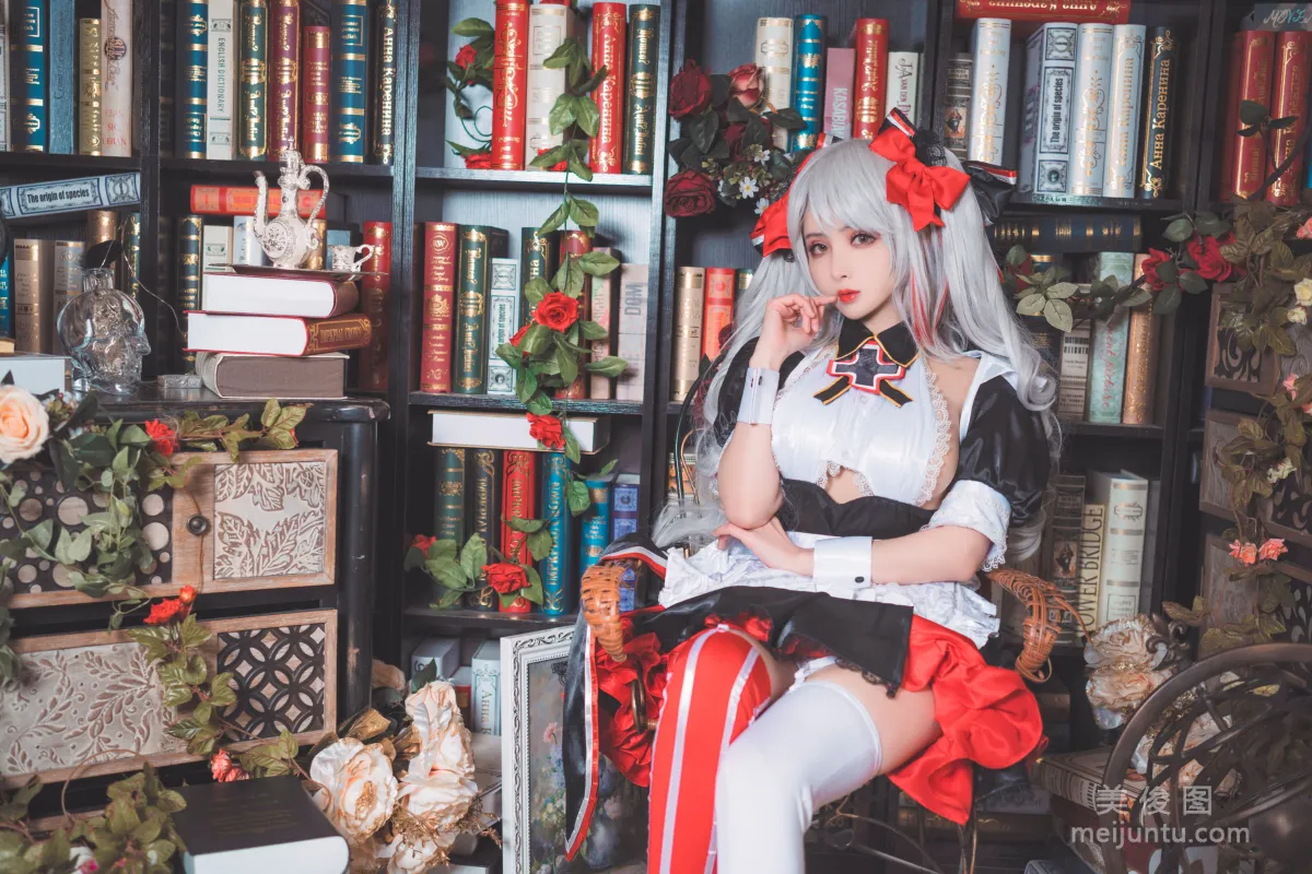 [Web Idol Coser] Liang Liangzi Eugen Maid Photo Set photo 17
