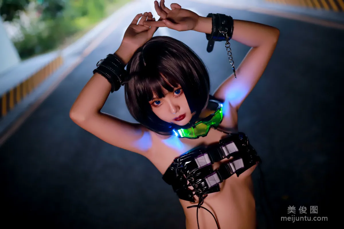 [美女Coser] 您的蛋蛋 《赛博朋克》 写真集41