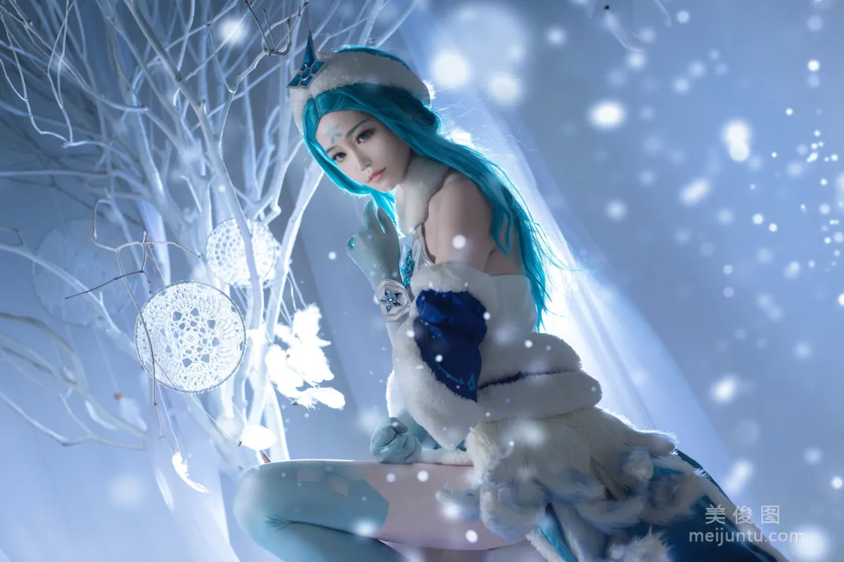 Qi Guer: Web Idols photo 7
