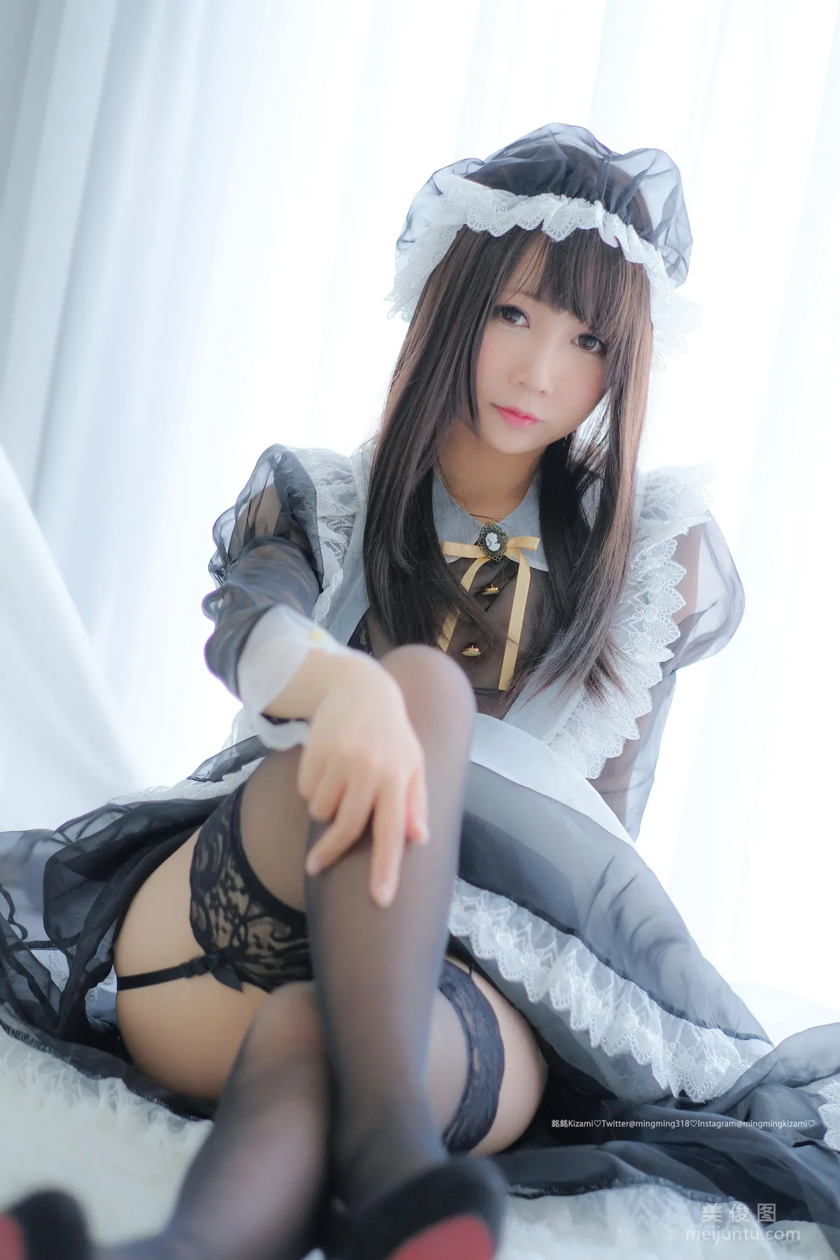 銘銘Kizami 《自撮りVol.15 透明女仆》 写真集8