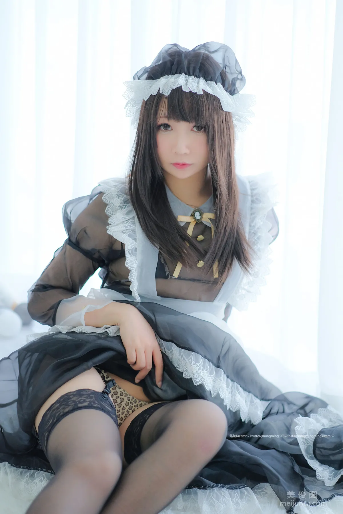 銘銘Kizami 《自撮りVol.15 透明女仆》 寫真集 4