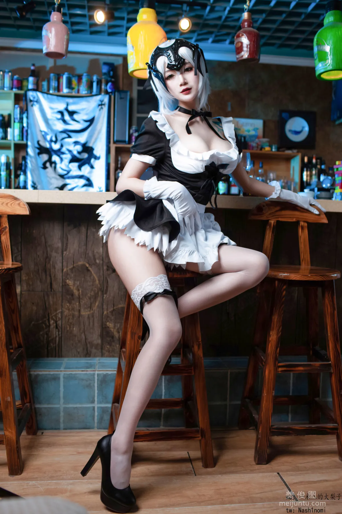 一米八的大梨子 《黑贞GK手办女仆》 写真集1