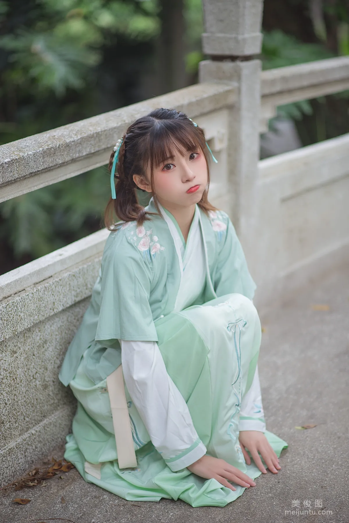 Qi Tailang: Web Idols photo 3