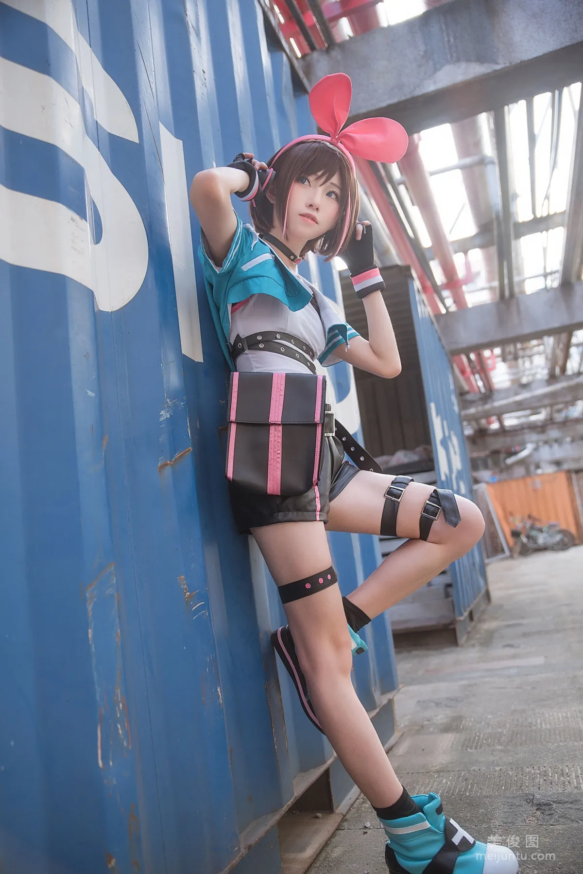 Qi Tailang: Web Idols photo 12