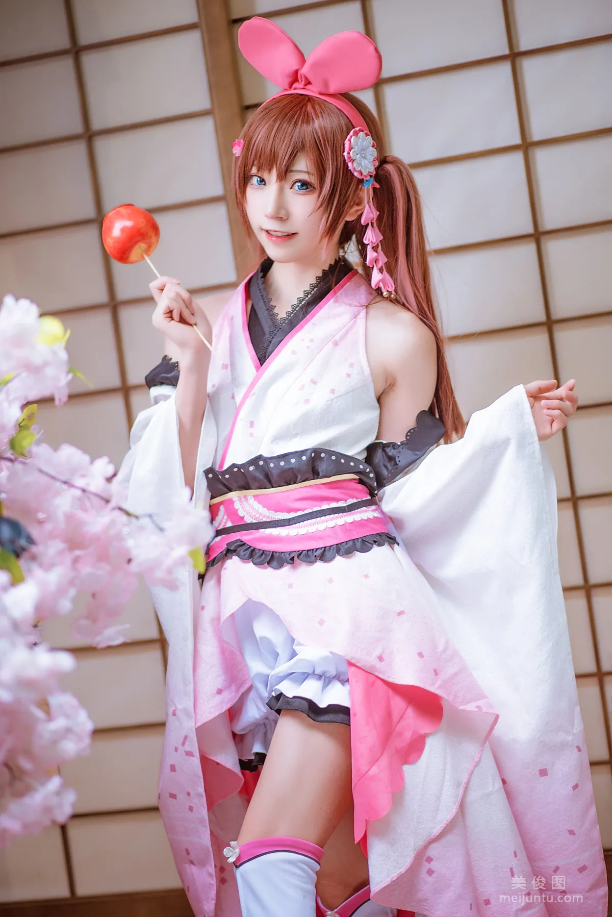Qi Tailang: Web Idols photo 24
