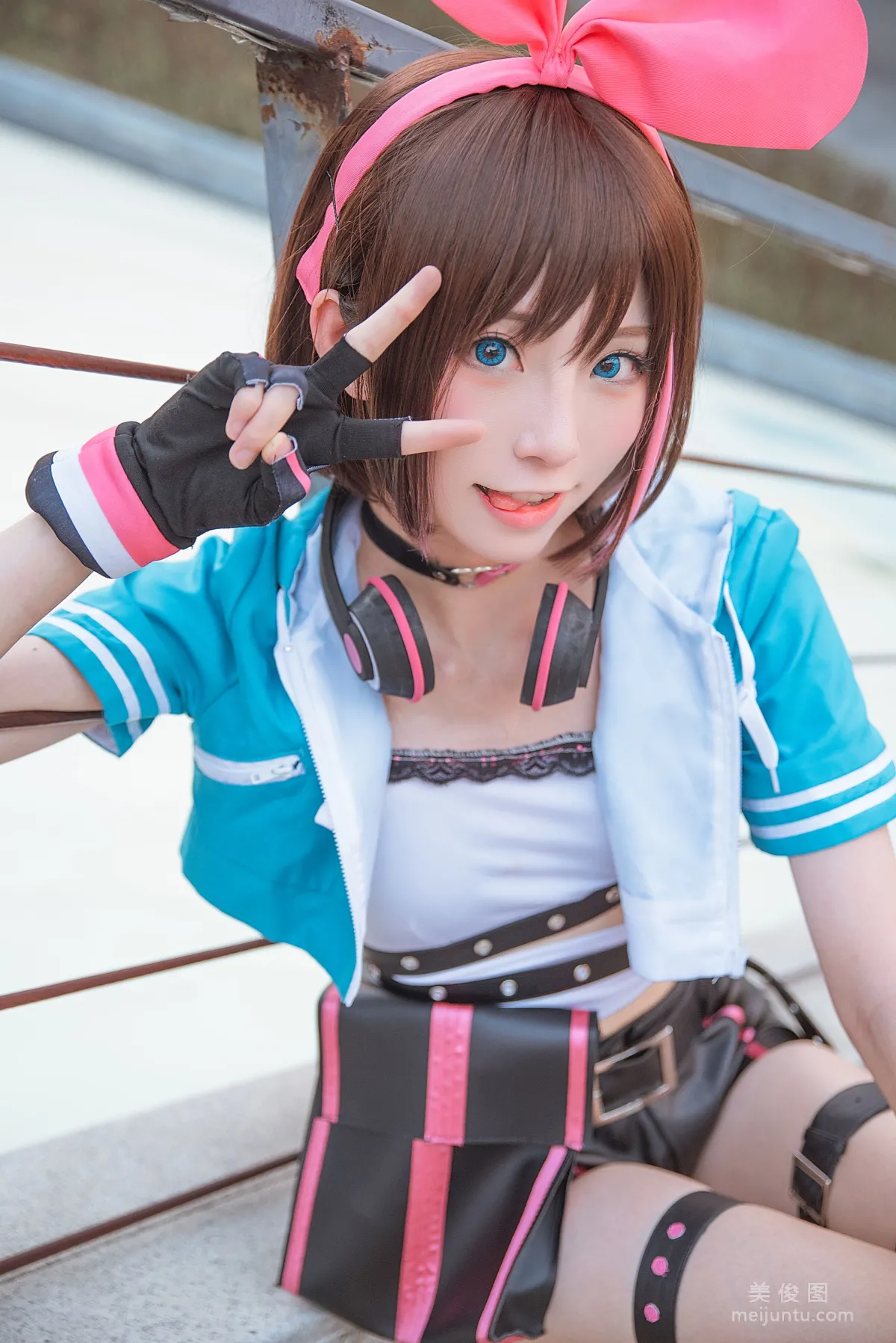 Qi Tailang: Web Idols photo 11