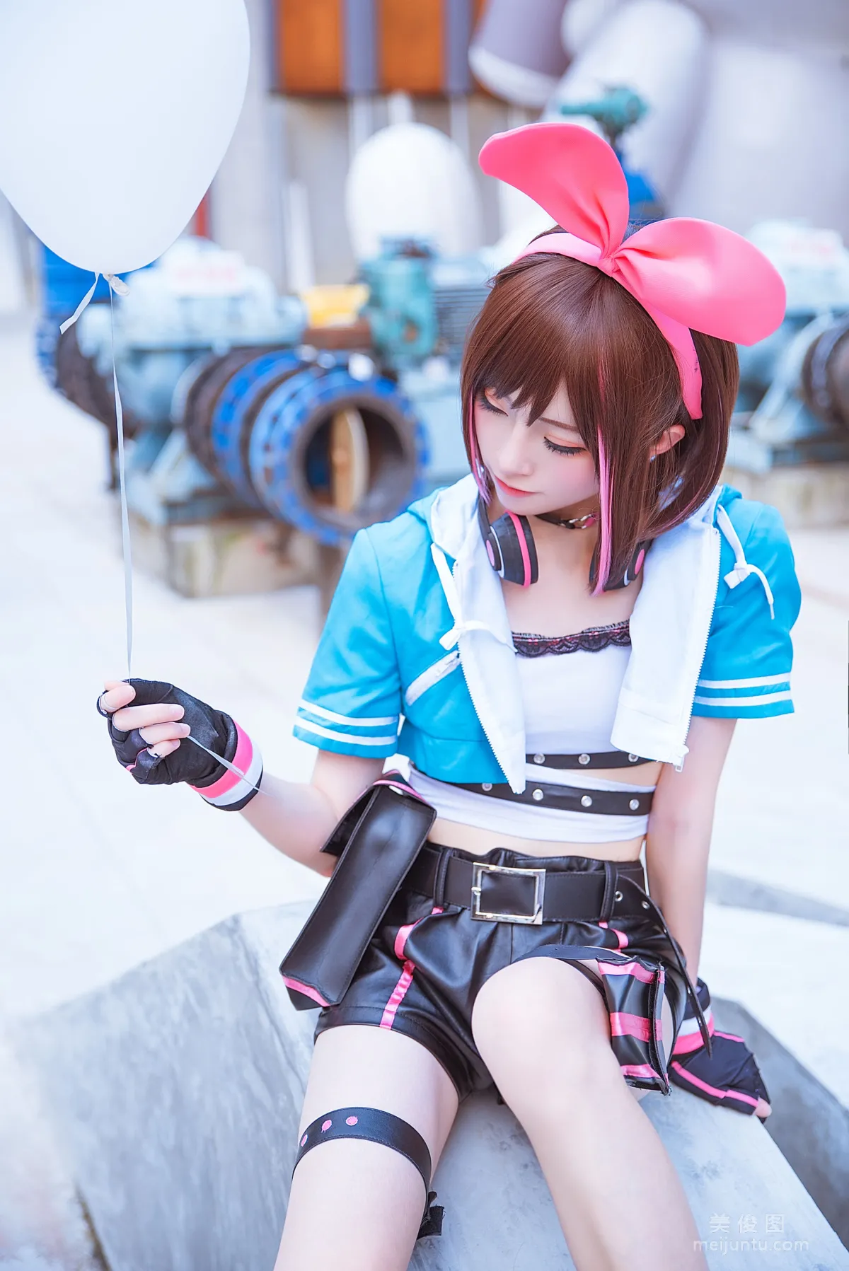 Qi Tailang: Web Idols photo 4