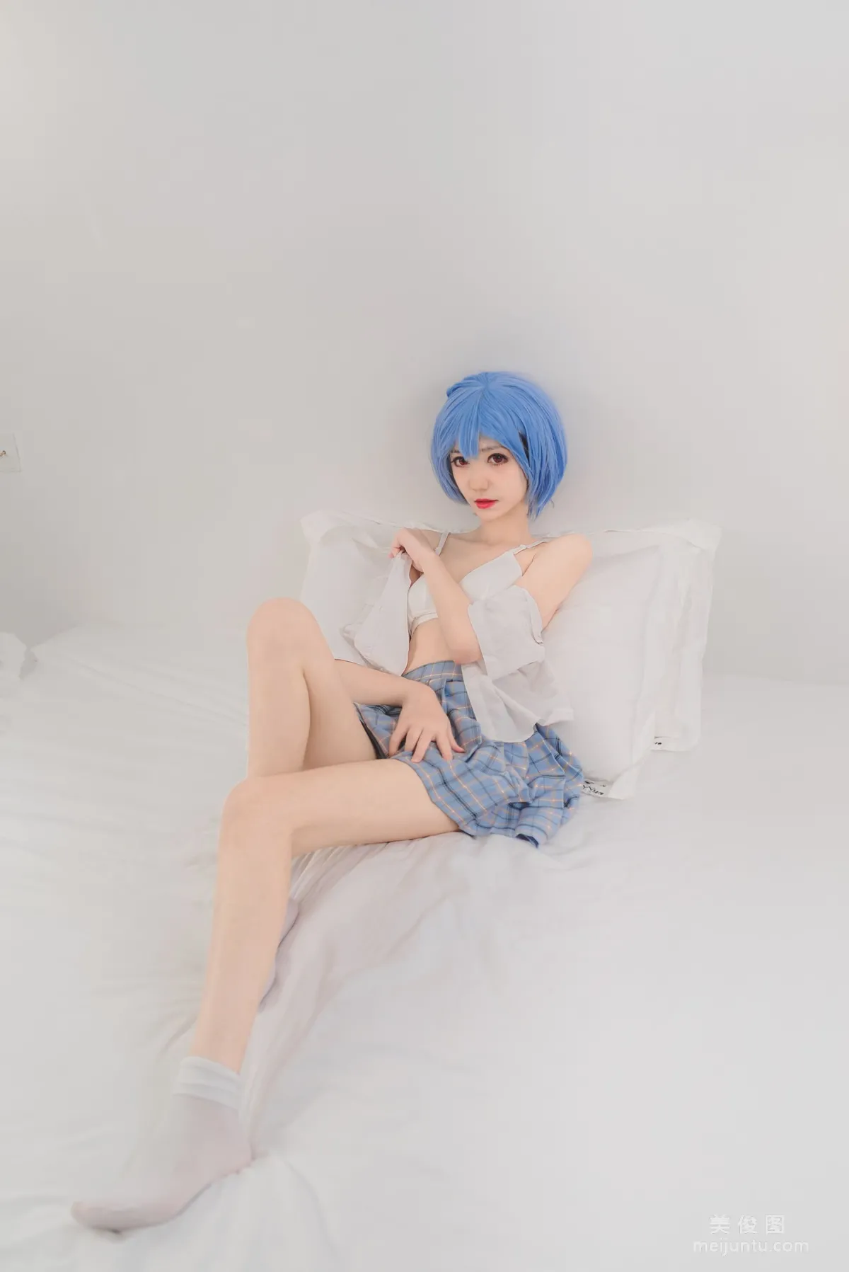 [美女Coser] 南桃Momoko 《绫波丽制服》 写真集10