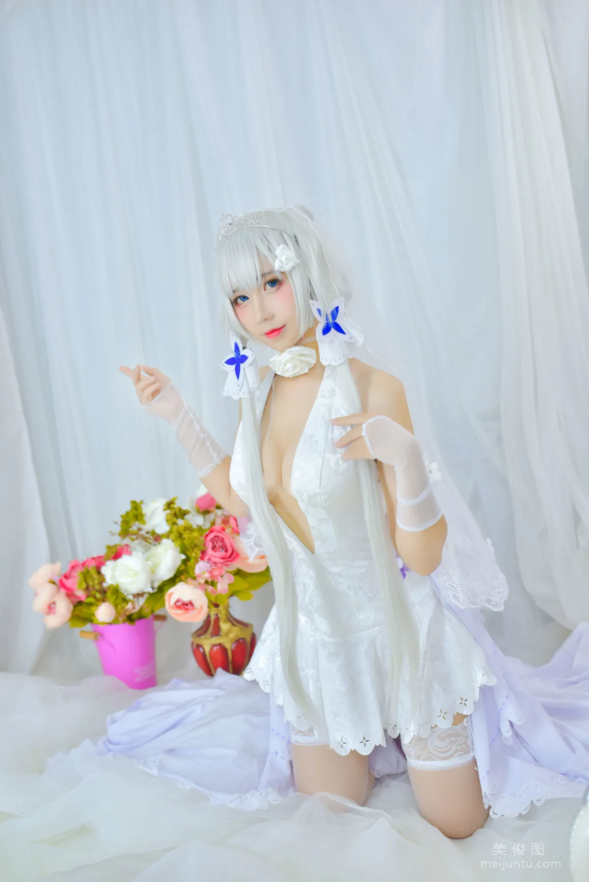 Jiuqu Jean: Web Idols photo 3