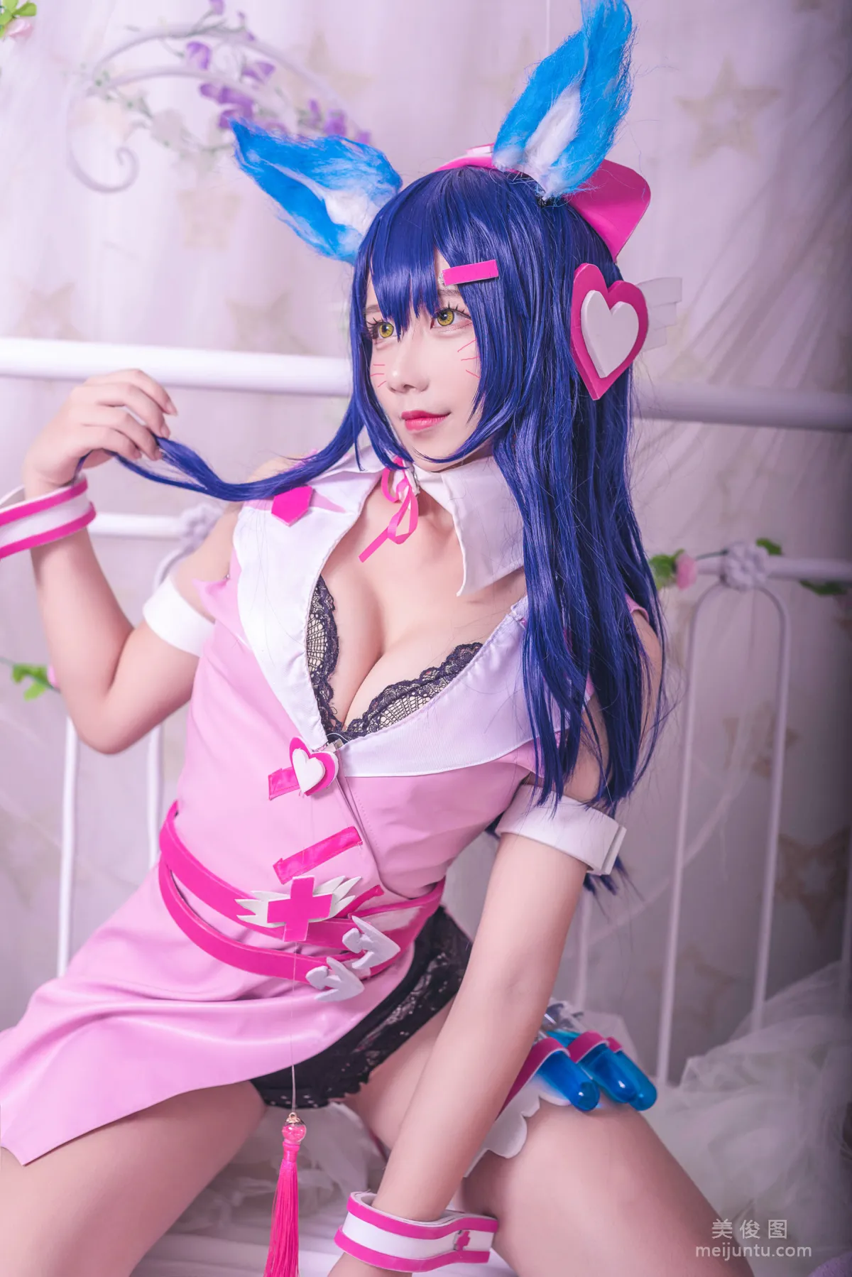 Jiuqu Jean: Web Idols photo 11