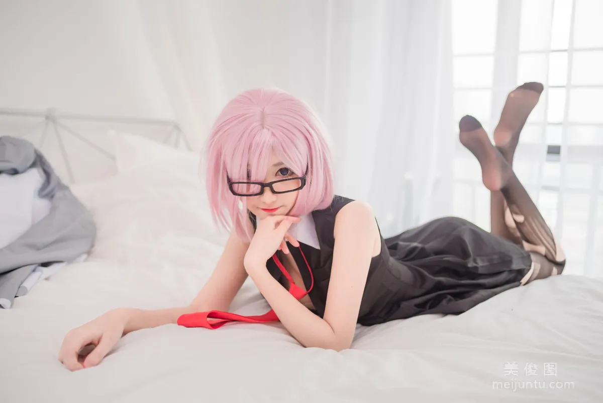 Nantao Momoko: Web Idols photo 3