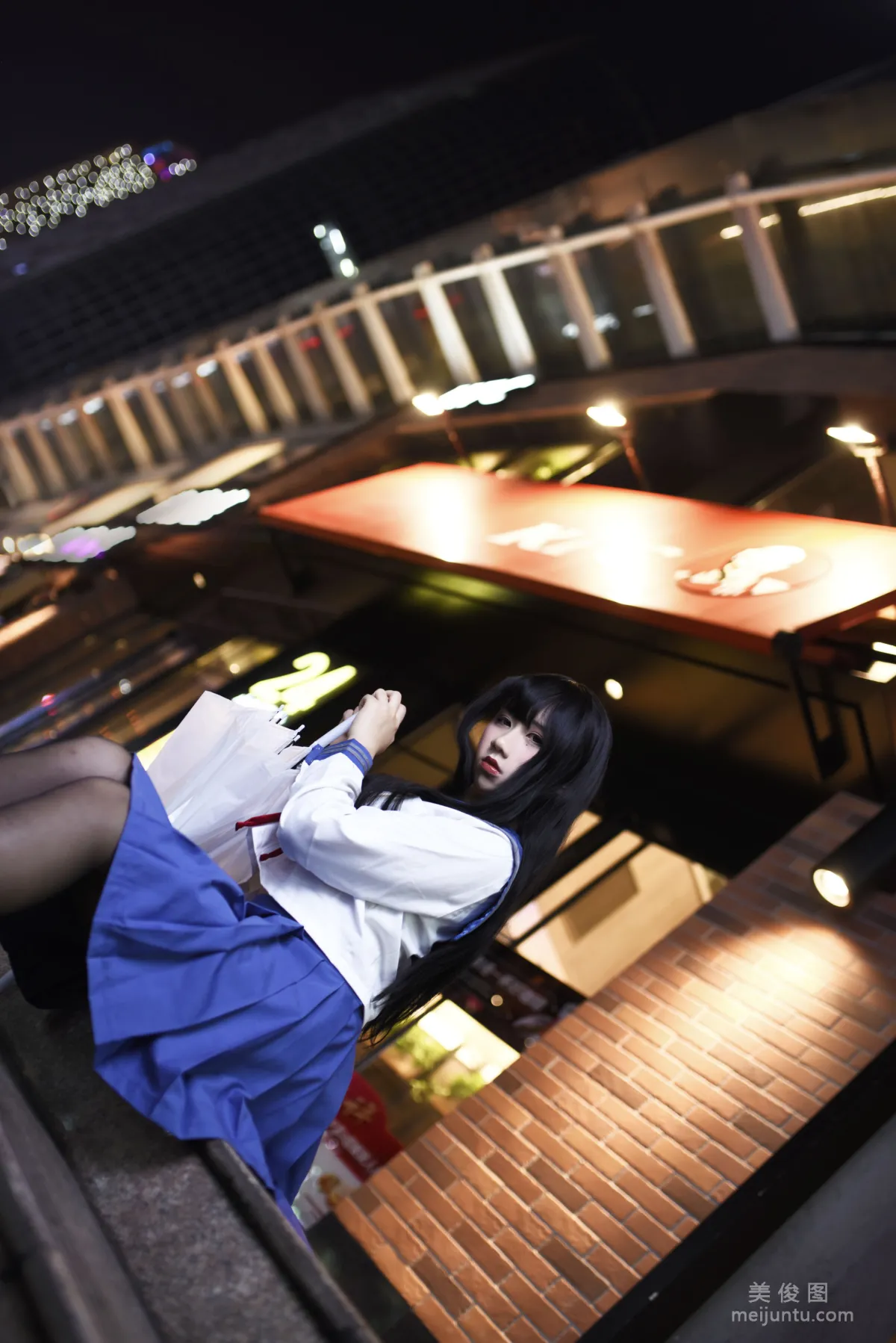 Jiuqu Jean: Web Idols photo 4