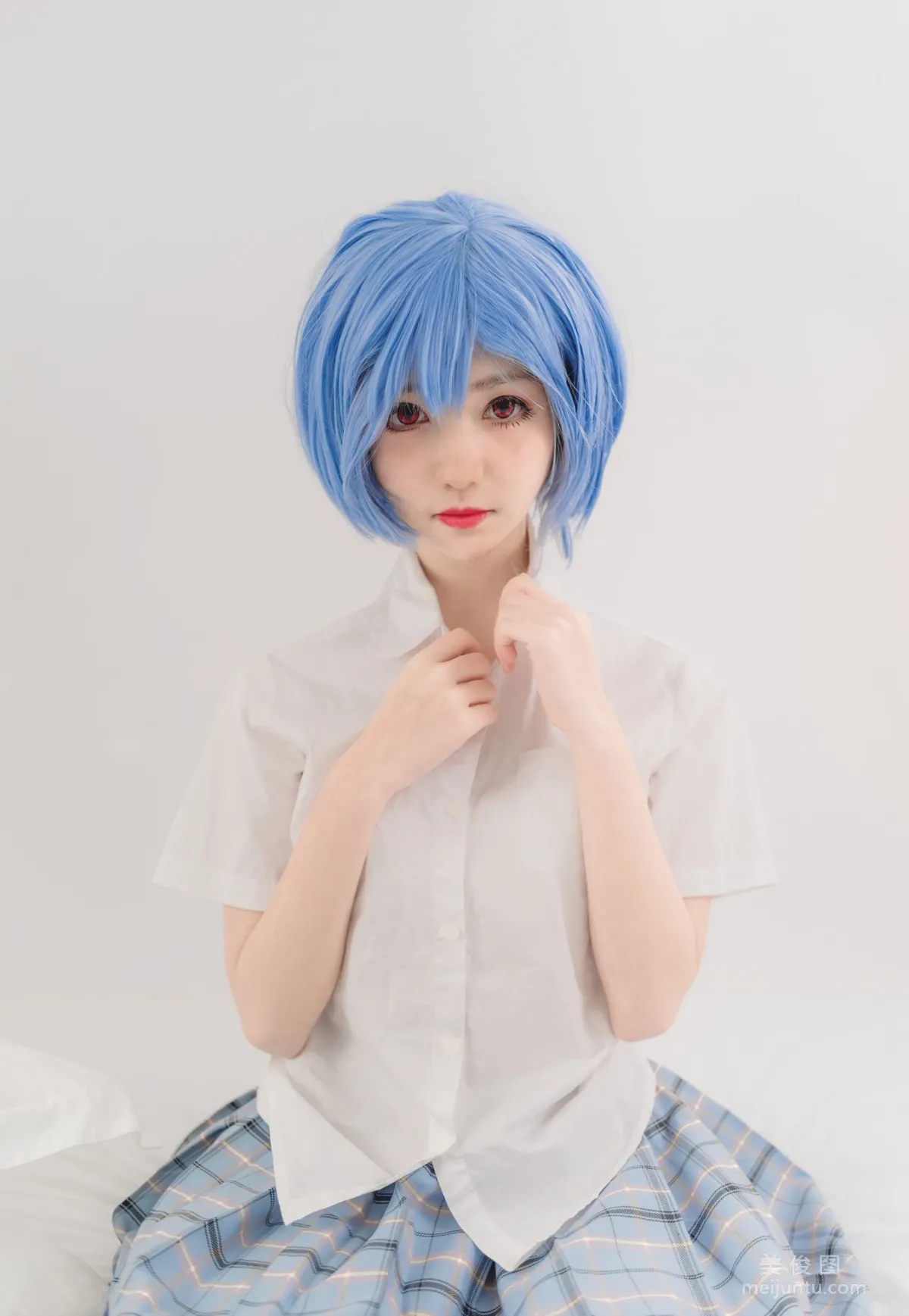 [美女Coser] 南桃Momoko 《绫波丽制服》 写真集1