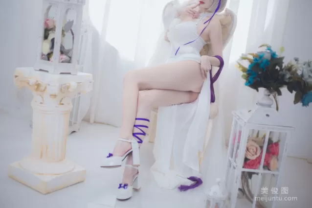 COS模特rioko涼涼子 《天狼星》 寫真集