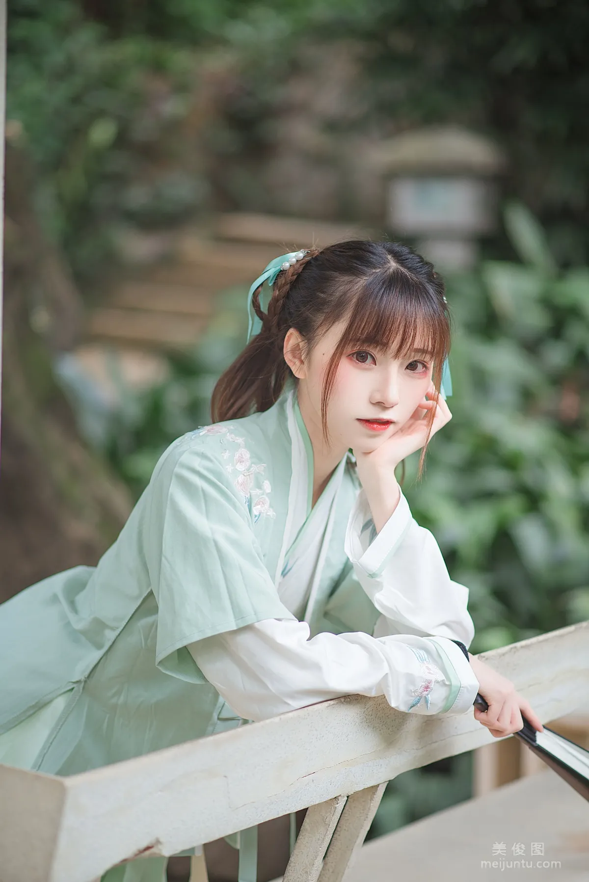 Qi Tailang: Web Idols photo 5